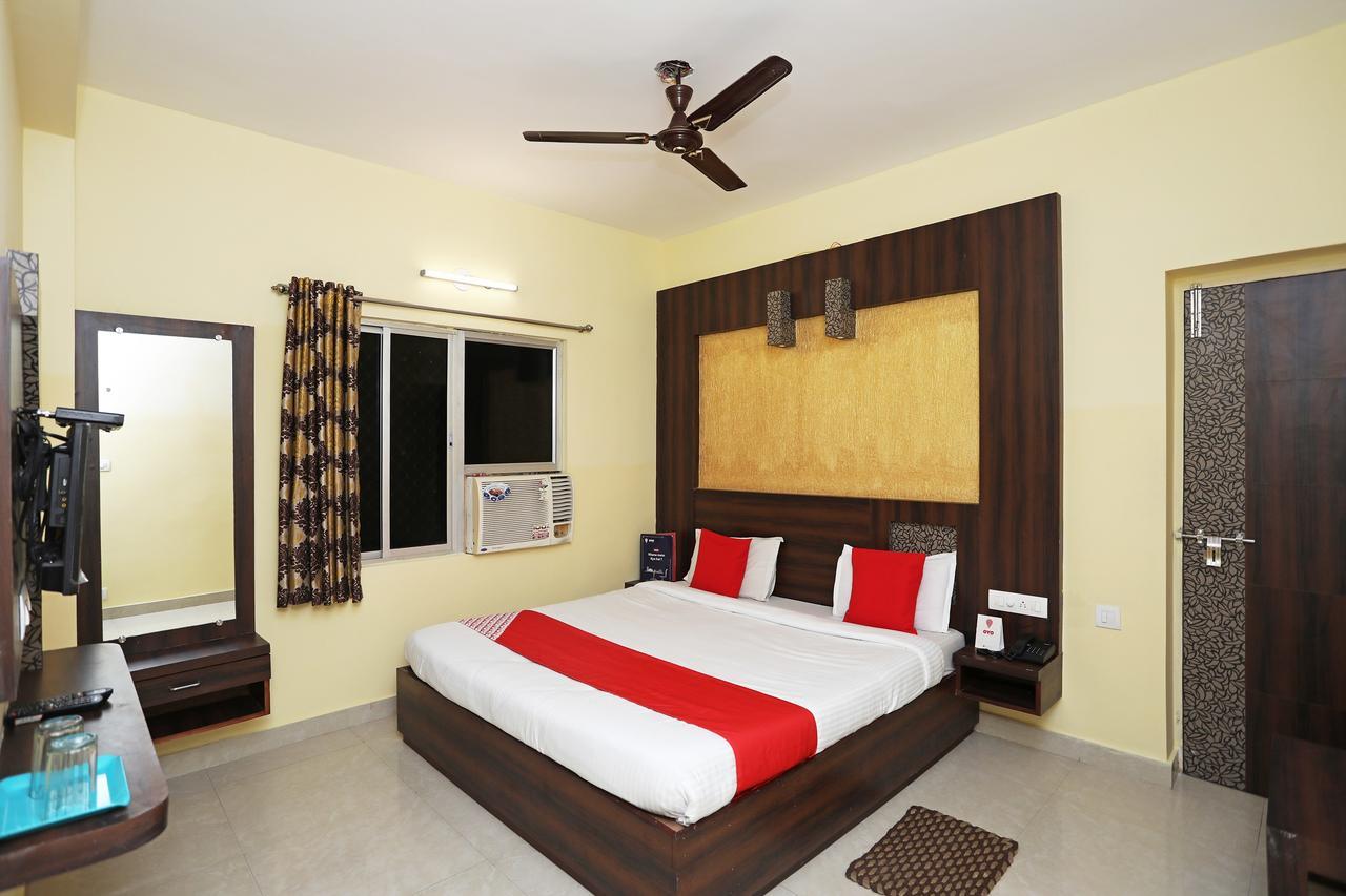 Oyo 15206 Hotel Sonar Gaon Пури Екстериор снимка