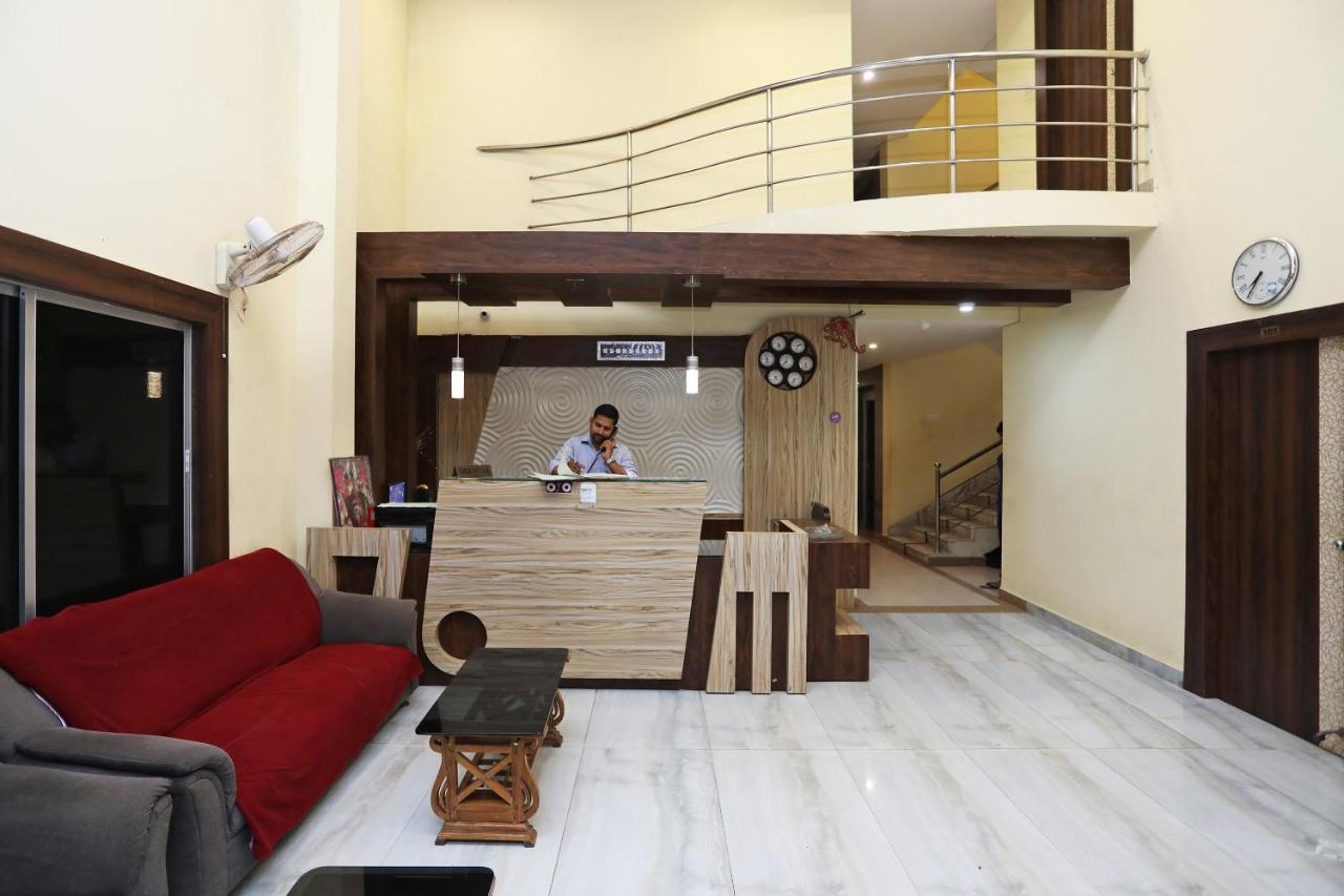 Oyo 15206 Hotel Sonar Gaon Пури Екстериор снимка